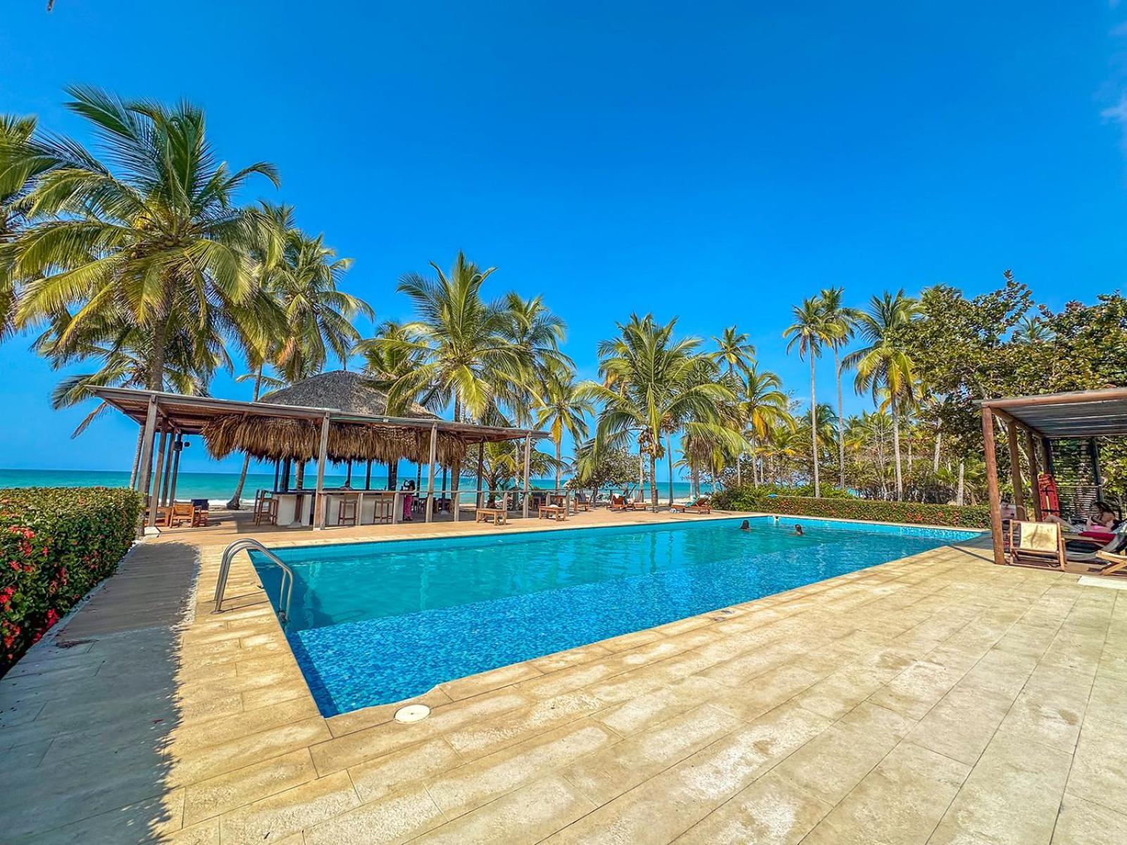 Huku Beach Hostel Palomino Buitenkant foto