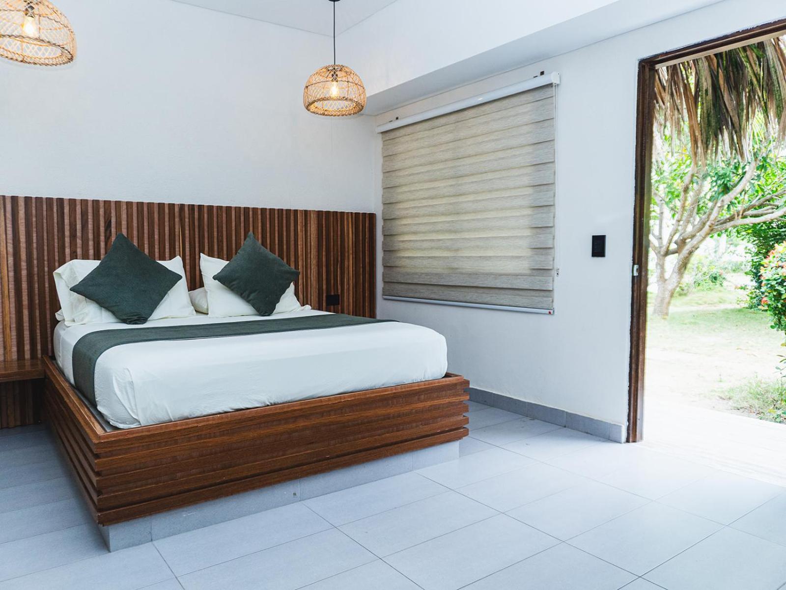 Huku Beach Hostel Palomino Buitenkant foto
