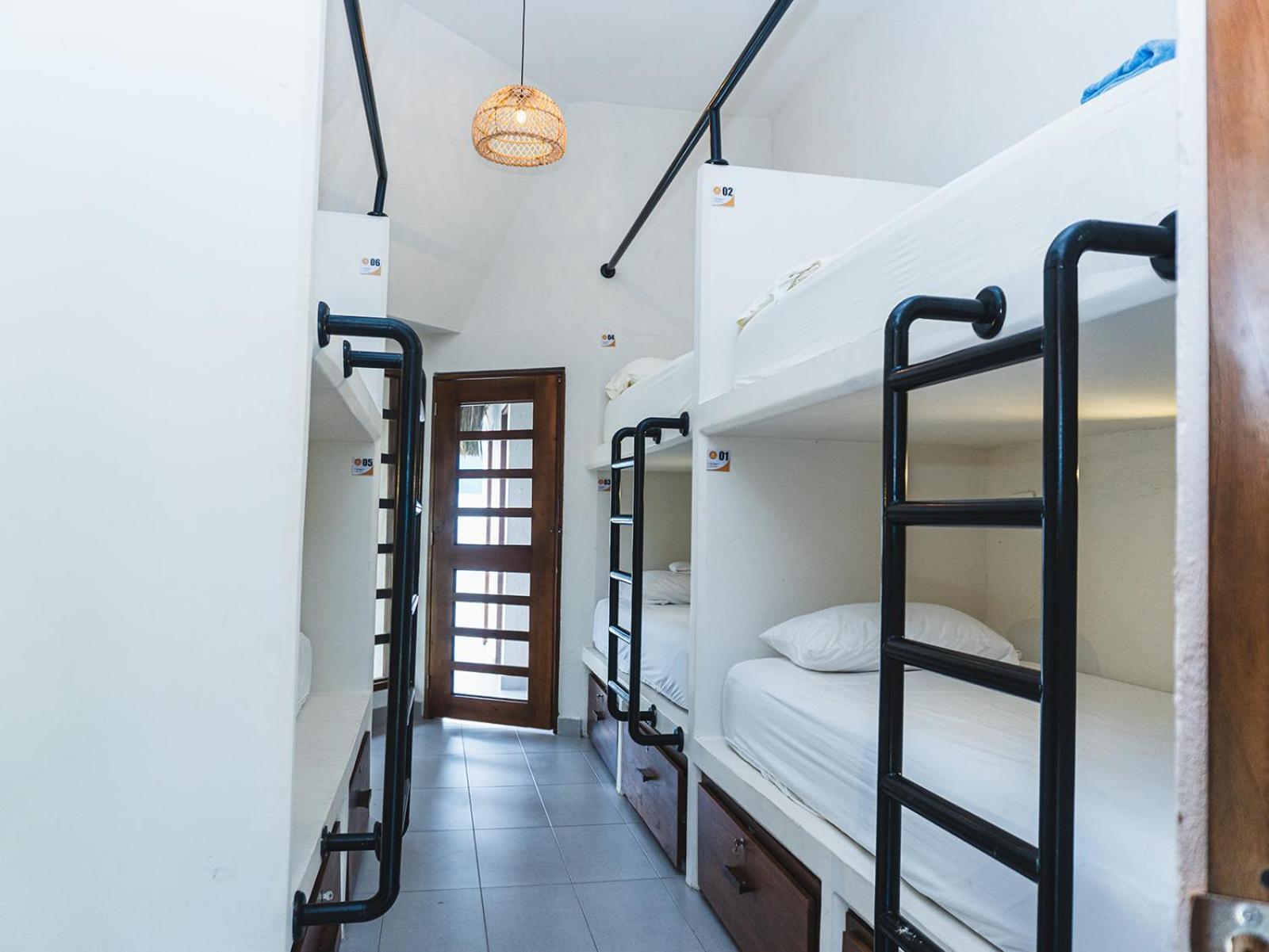 Huku Beach Hostel Palomino Buitenkant foto