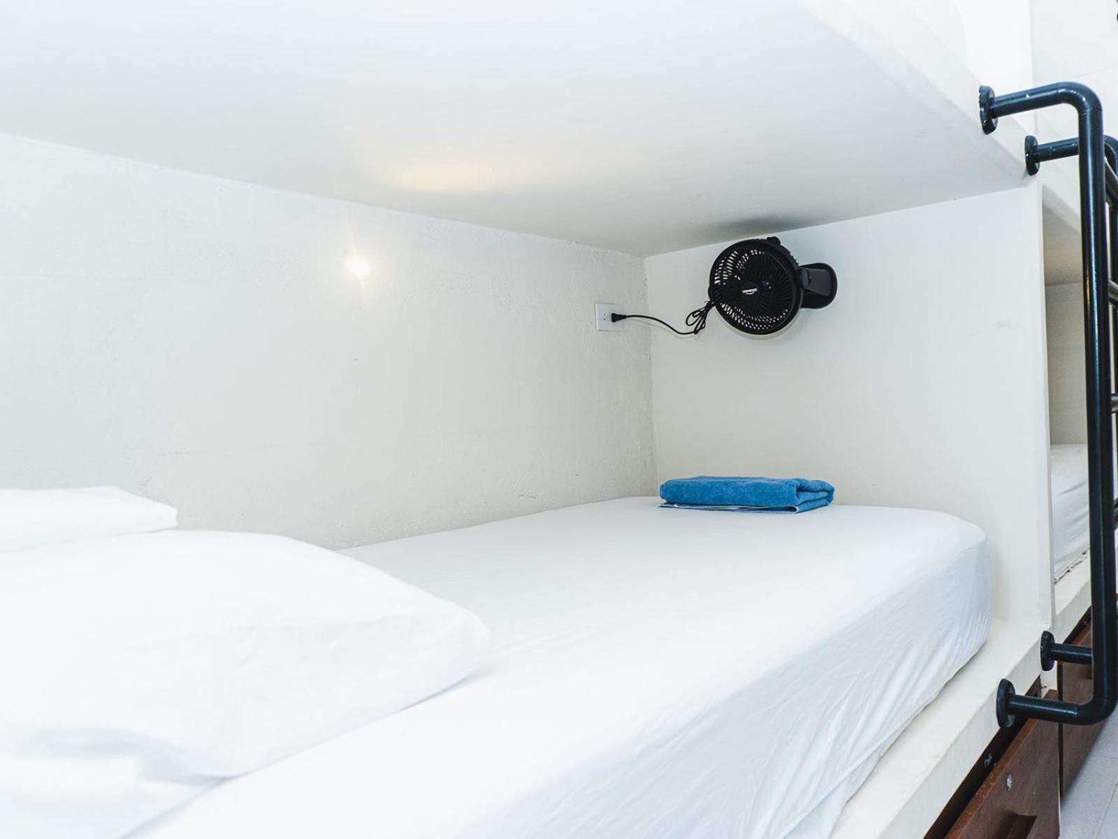 Huku Beach Hostel Palomino Buitenkant foto